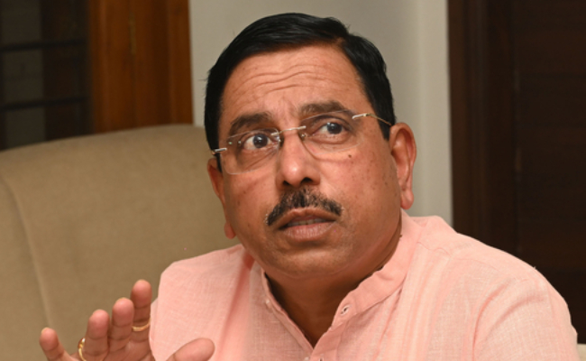 ED raids result of Congress factionalism: Union Minister Pralhad Joshi